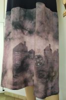 Malované batikované šáty - Město ztichlo, z autorské dílny z Olomouce Batitex - malovaná, batikovaná trička, šaty, mikiny, šátky, šály, kravaty