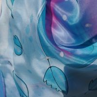 Hedvábný malovaný šátek - Zachumlaná v perutích 2 Batitex - malovaná, batikovaná trička, šaty, mikiny, šátky, šály, kravaty