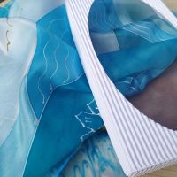 Hedvábný malovaný šátek 2v1 - Holiday 2 Batitex - malovaná, batikovaná trička, mikiny, šátky, šály, kravaty