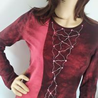 Malované batikované tričko - Lyrika v čase Batitex - malovaná, batikovaná trička, šaty, mikiny, šátky, šály, kravaty Malované batikované tričko - Lyrika v čase Batitex - malovaná, batikovaná trička, šaty, mikiny, šátky, šály, kravaty