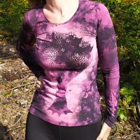 Dámské batikované tričko - Strom přání Batitex - malovaná, batikovaná trička, šaty, mikiny, šátky, šály, kravaty Dámské batikované tričko - Strom přání Batitex - malovaná, batikovaná trička, šaty, mikiny, šátky, šály, kravaty