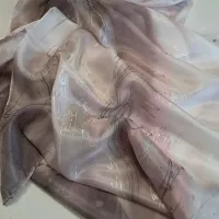 Hedvábná malovaná šála -První sníh Batitex - modní trička, šály, šátky