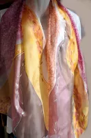 Hedvábná šála - Když zelenou oranžová střídá Batitex - malovaná, batikovaná trička, šaty, mikiny, šátky, šály, kravaty